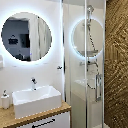 11b Niebieskie Z Basenem Krytym, Odkrytym, Sala Zabaw, Animacjami *