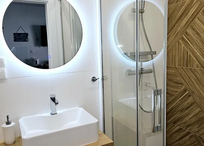 11b Niebieskie Z Basenem Krytym, Odkrytym, Sala Zabaw, Animacjami *